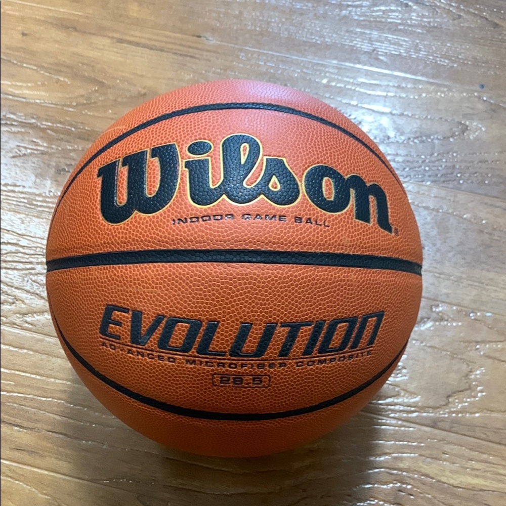 Wilson Evolution Indoor Game Basketball 🏀
